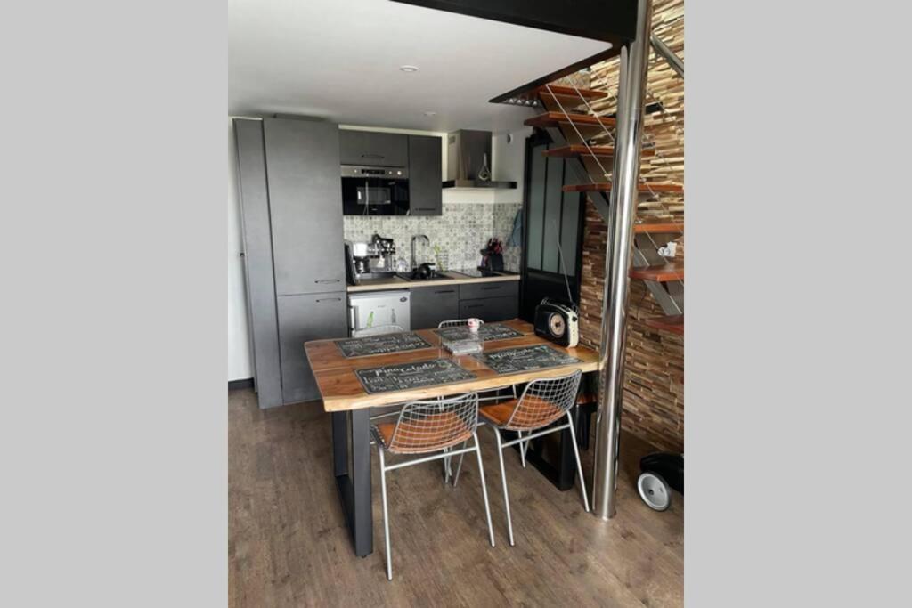 Superbe Appartement Renove Avec Acces Direct Plage Бретиньоль-сюр-Мер Экстерьер фото